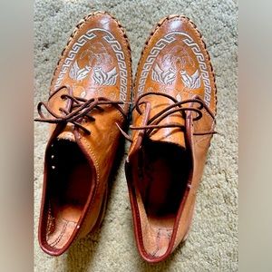 Selling size 7 n Man Guaraches Mexicanos